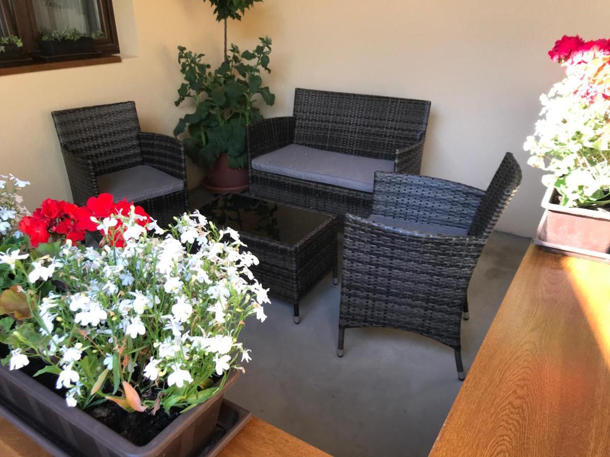 Komfort Apartman Vác Exterior foto
